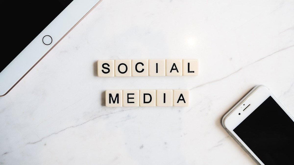 Crafting Effective Social Media Marketing Strategies: A Guide for Digital Marketers Crafting Effective Social Media Marketing Strategies: A Guide for Digital Marketers