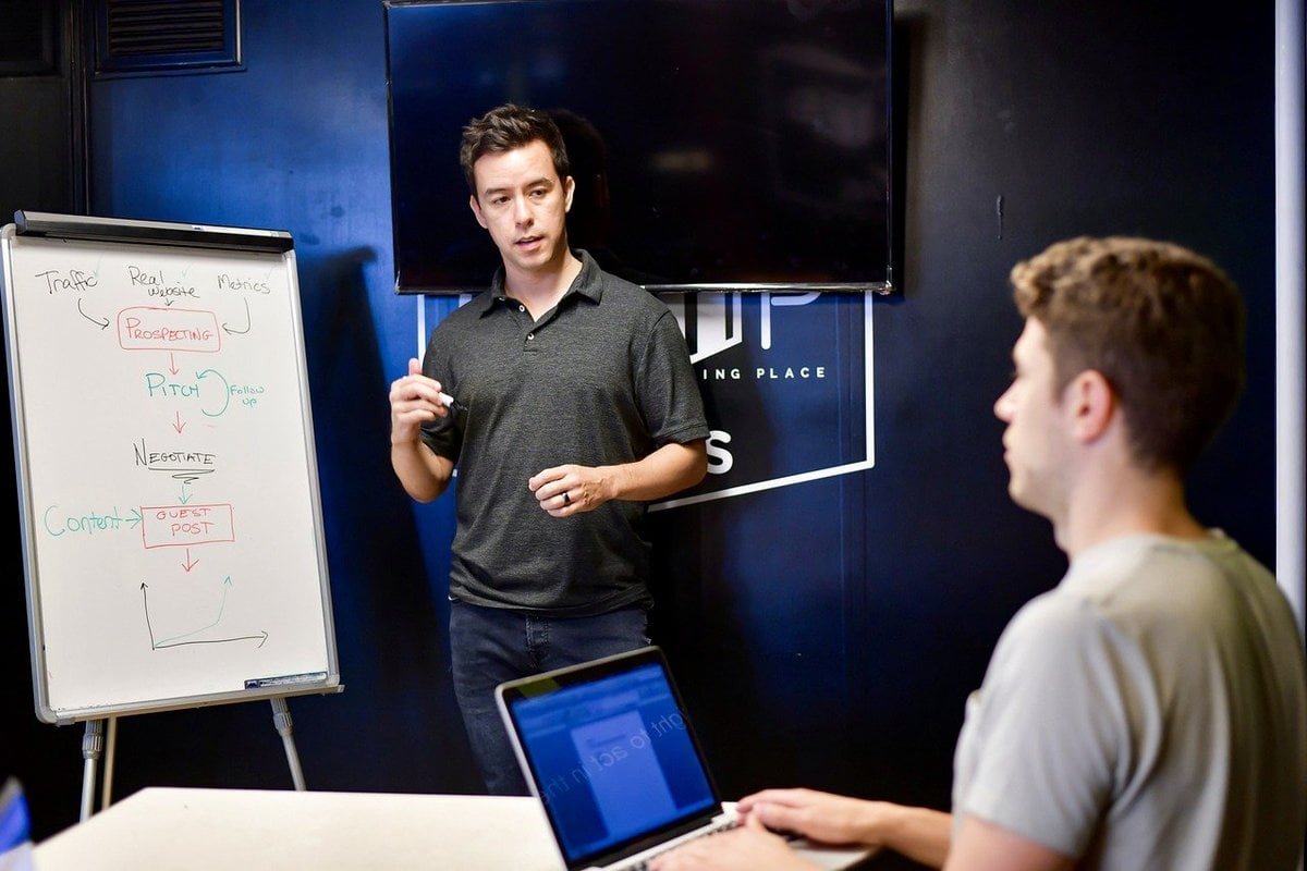 How Authentic Engagement Amplifies Affiliate Marketing for Influencers 4 how authentic engagement amplifies affiliate marketing for influencers
